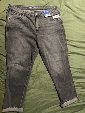 Old Navy women’s  Charcoal Gray Slim Jeans